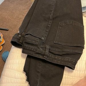 Selling black jeans that I don’t wear anymore